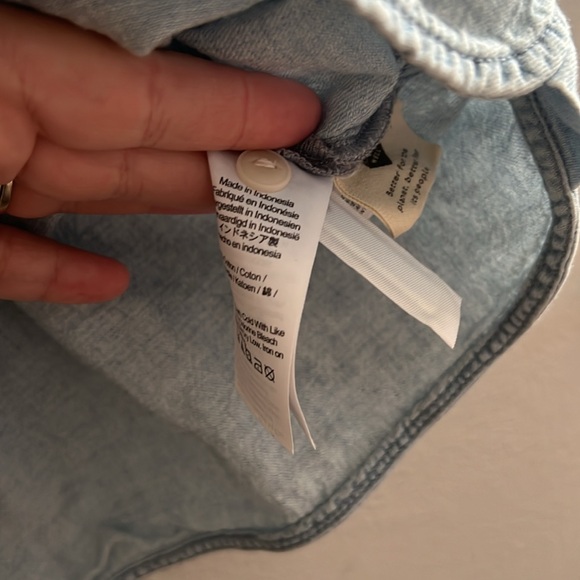 Madewell Denim Ruffle crop top size M - Picture 6 of 6